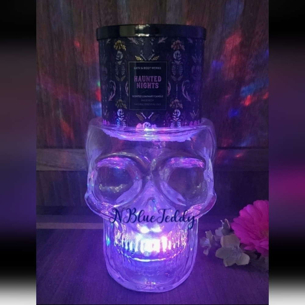 B&BW 2021 Halloween Lighted Crystal Skull 3-Wick Candle Holder (IN ORIGINAL BOX)